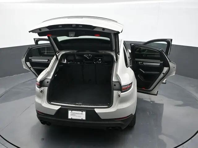 2022 Porsche Cayenne S