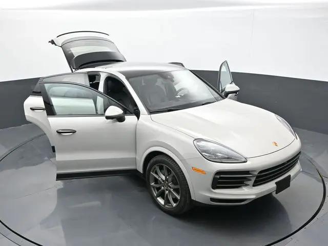 2022 Porsche Cayenne S