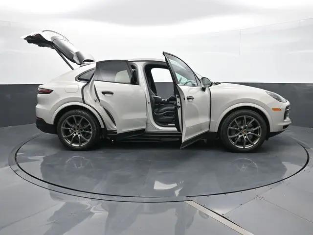 2022 Porsche Cayenne S