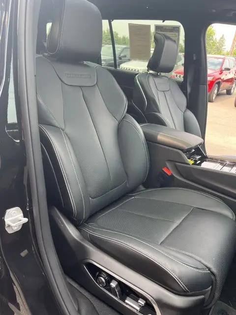 2024 Jeep Grand Cherokee L Overland 4x4