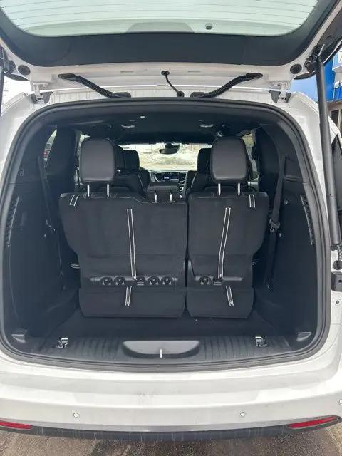 2026 Chrysler Pacifica Select AWD