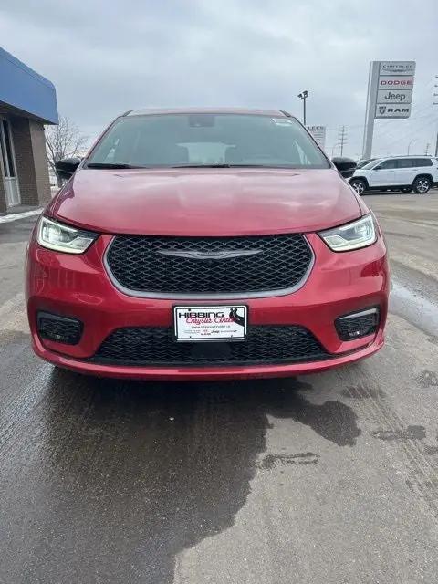 2026 Chrysler Pacifica Select AWD