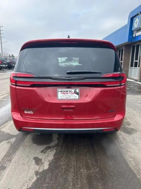 2026 Chrysler Pacifica Select AWD