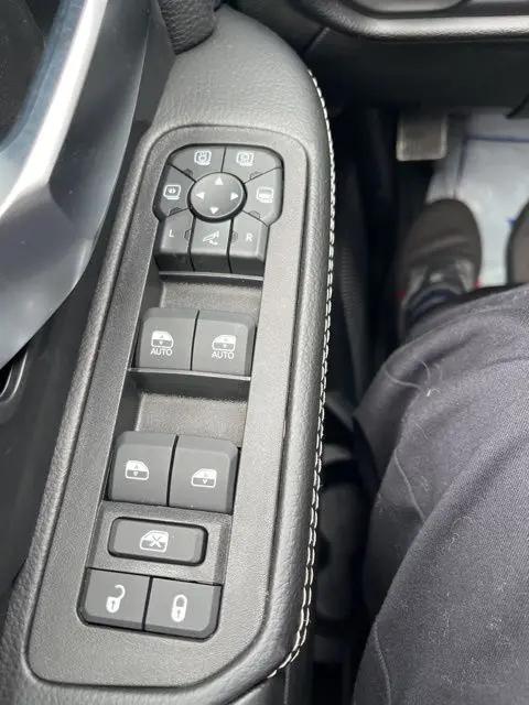 2025 Ram 2500 Big Horn Crew Cab 4x4 6'4" Box