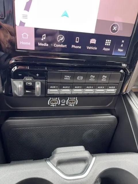 2025 Ram 2500 Big Horn Crew Cab 4x4 6'4" Box