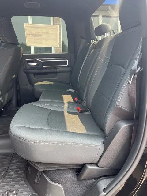 2025 Ram 2500 Big Horn Crew Cab 4x4 6'4" Box