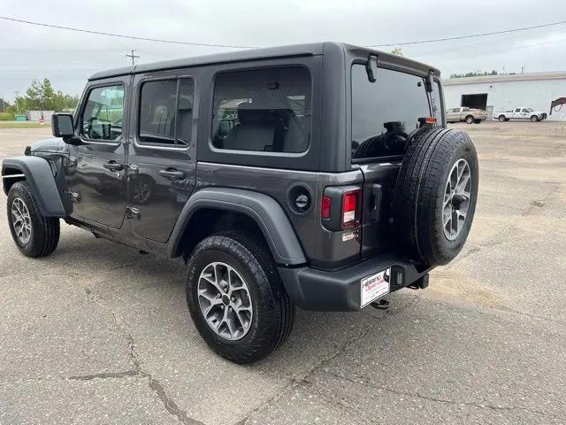 2025 Jeep Wrangler 4-Door Summit 4x4