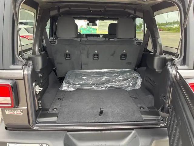 2025 Jeep Wrangler 4-Door Summit 4x4