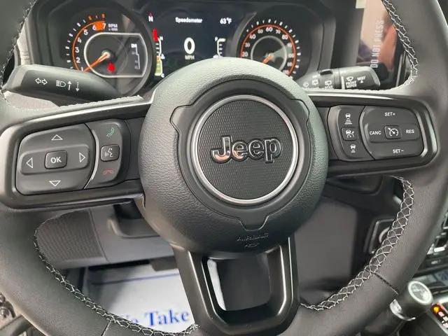2025 Jeep Wrangler 4-Door Summit 4x4