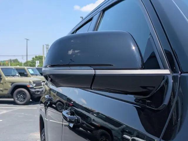 2026 Jeep Grand Wagoneer Limited Reserve 4x4
