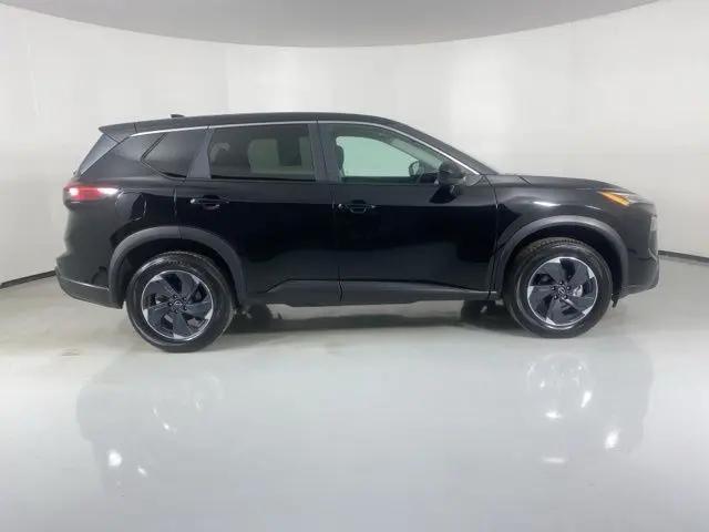 2024 Nissan Rogue SV FWD