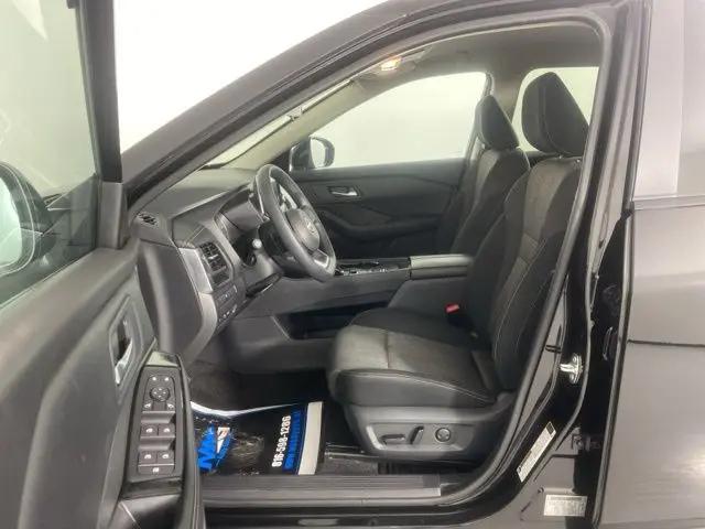 2024 Nissan Rogue SV FWD