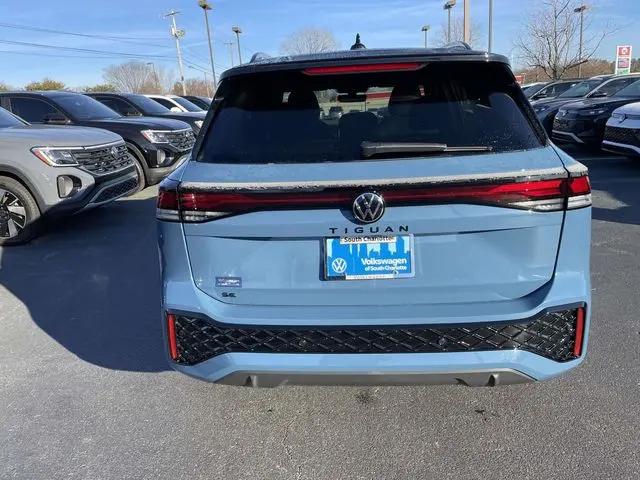 2026 Volkswagen Tiguan SE R-Line Black