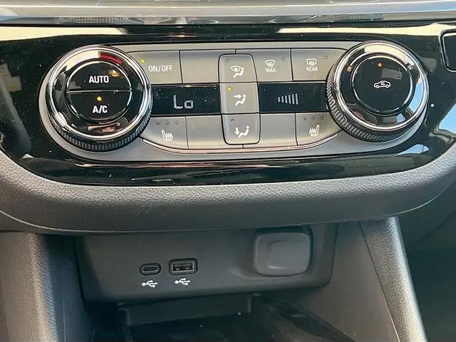 2026 Buick NV Sport Touring FWD