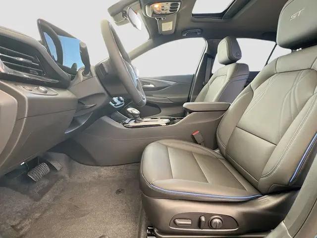 2026 Buick NV Sport Touring FWD