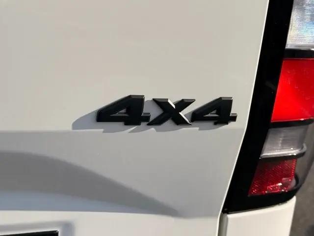 2026 Nissan Frontier Crew Cab SV 4x4