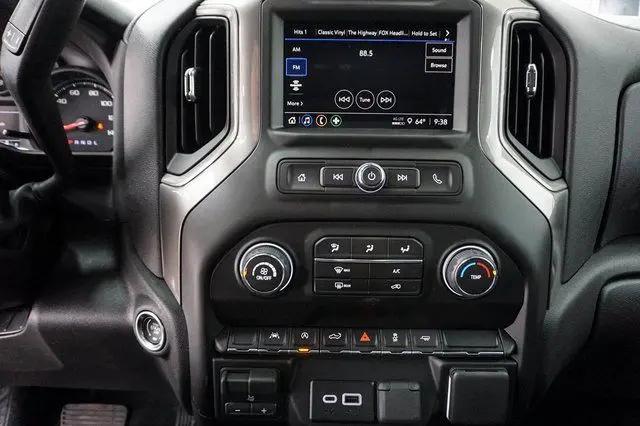 2026 Chevrolet Silverado 1500 2WD Crew Cab Short Bed Custom