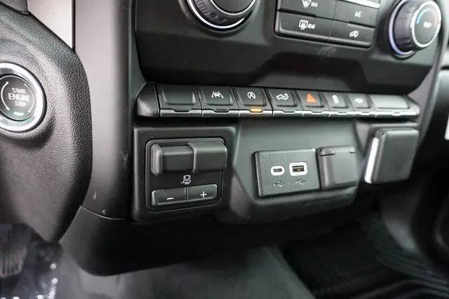 2026 Chevrolet Silverado 1500 2WD Crew Cab Short Bed Custom