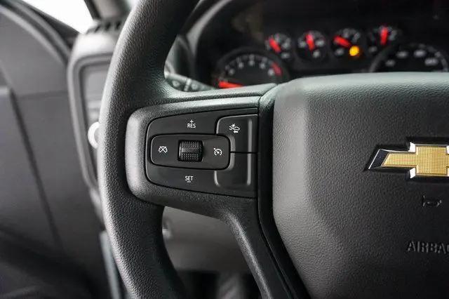 2026 Chevrolet Silverado 1500 2WD Crew Cab Short Bed Custom