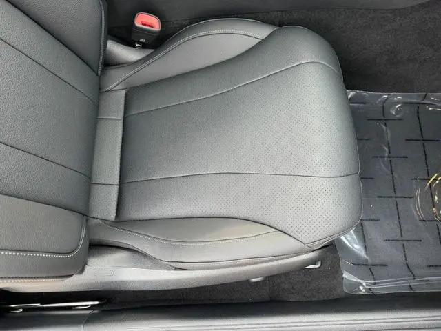 2026 Mercedes-Benz E-CLASS E 300 CLE 300