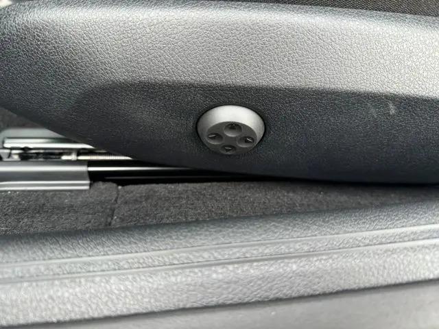 2026 Mercedes-Benz E-CLASS E 300 CLE 300