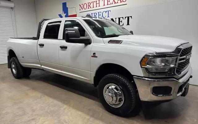 2024 Ram 3500 Tradesman Crew Cab 4x4 8' Box