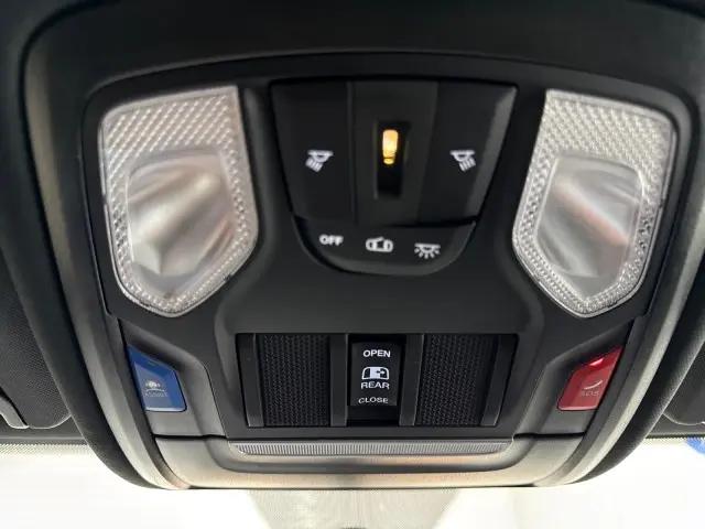 2024 Ram 3500 Tradesman Crew Cab 4x4 8' Box