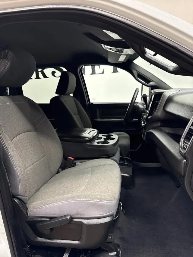 2024 Ram 3500 Tradesman Crew Cab 4x4 8' Box