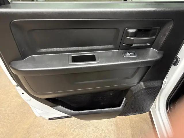 2024 Ram 3500 Tradesman Crew Cab 4x4 8' Box