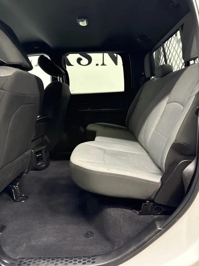 2024 Ram 3500 Tradesman Crew Cab 4x4 8' Box