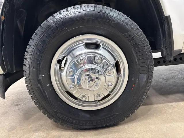 2024 Ram 3500 Tradesman Crew Cab 4x4 8' Box