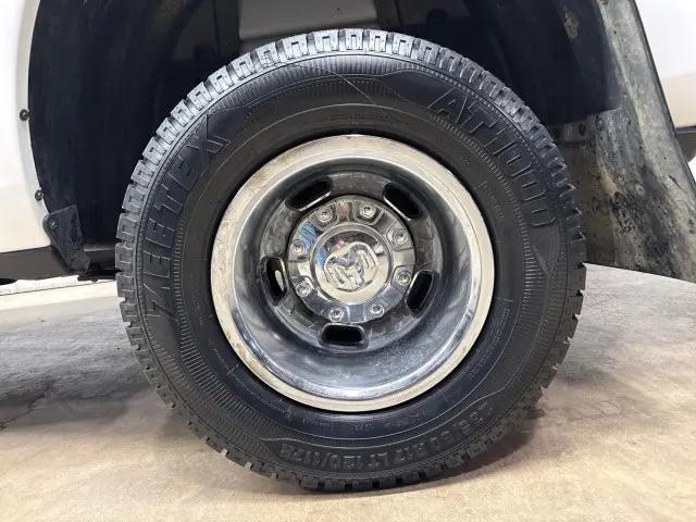 2024 Ram 3500 Tradesman Crew Cab 4x4 8' Box