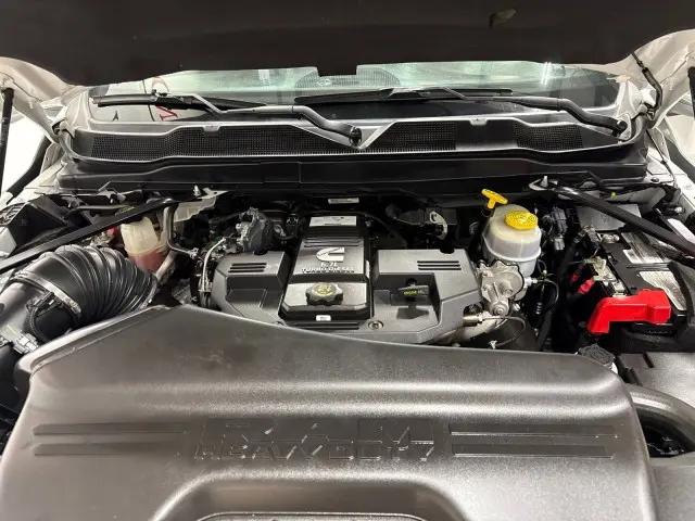 2024 Ram 3500 Tradesman Crew Cab 4x4 8' Box