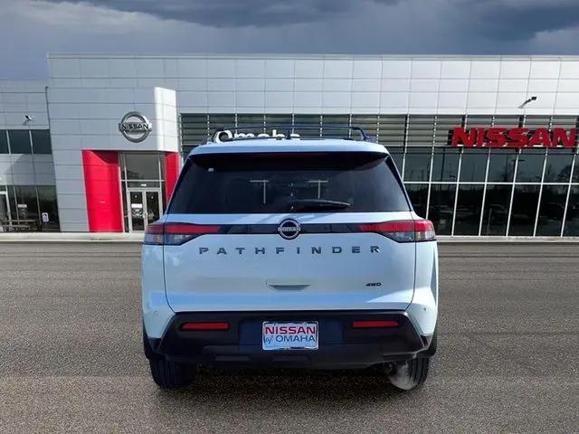 2026 Nissan Pathfinder SV