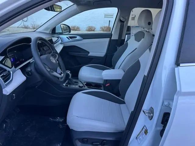2026 Volkswagen Taos SE