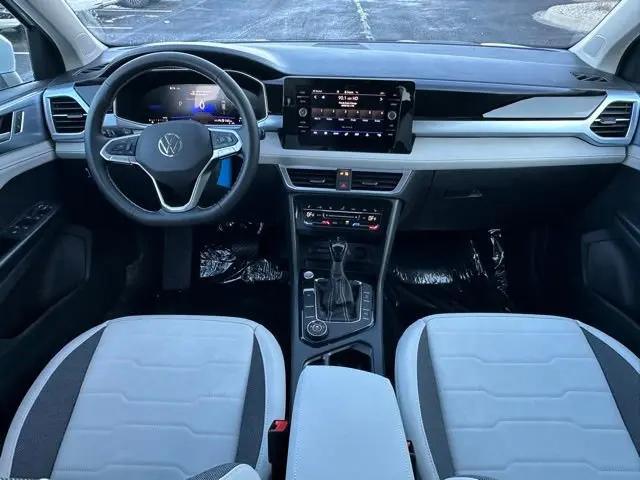 2026 Volkswagen Taos SE