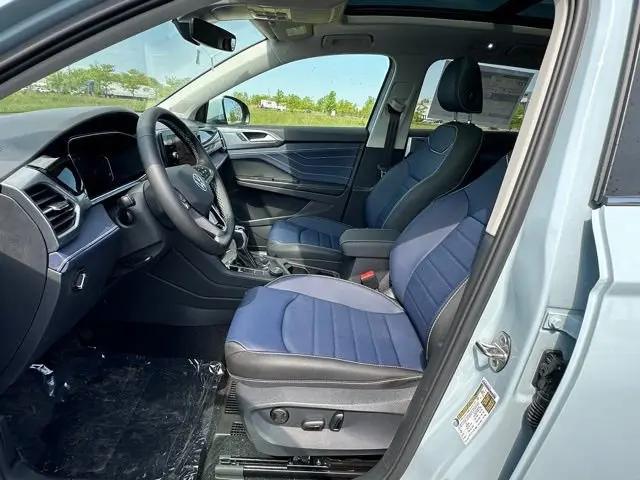 2026 Volkswagen Taos SEL
