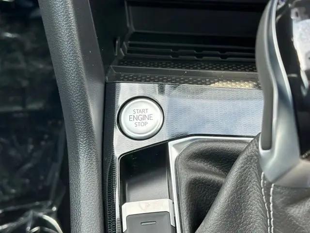 2026 Volkswagen Taos SEL
