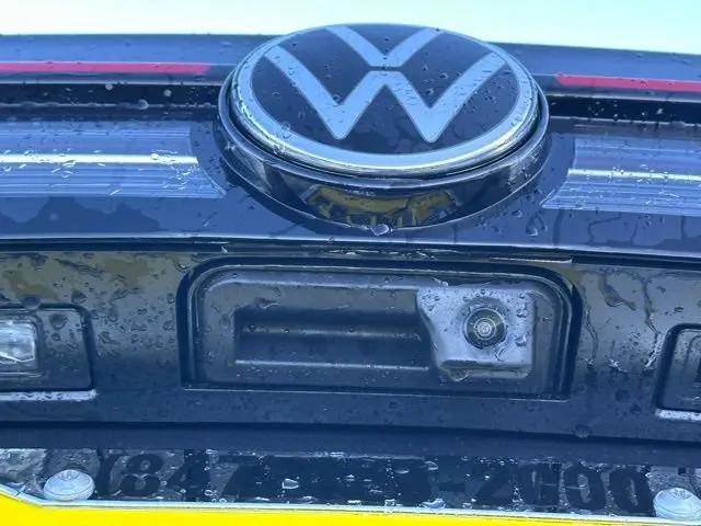 2026 Volkswagen Taos SE