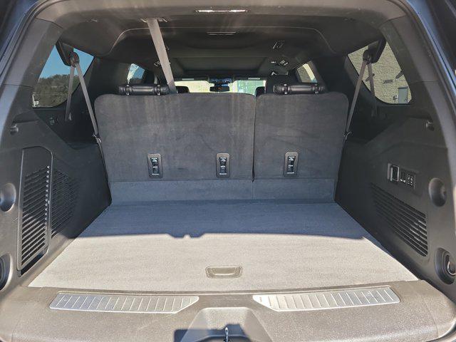 2023 Chevrolet Suburban 4WD Z71