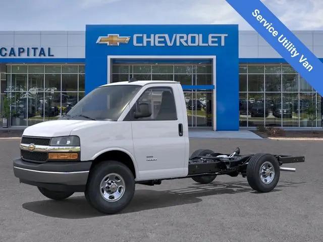 2025 Chevrolet Express Cutaway Work Van