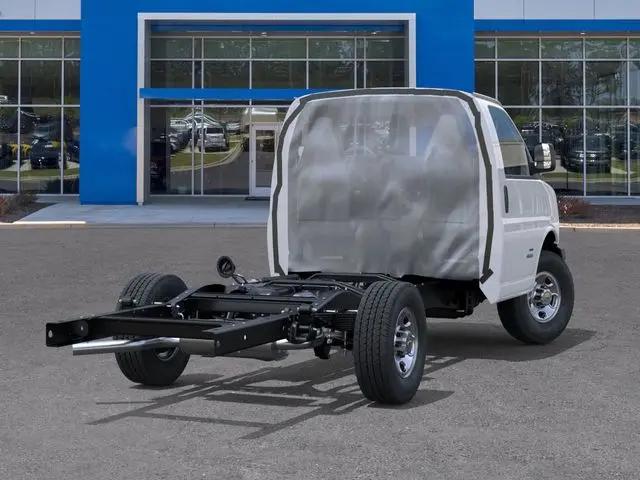 2025 Chevrolet Express Cutaway Work Van