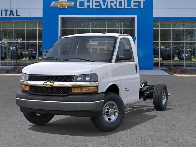 2025 Chevrolet Express Cutaway Work Van
