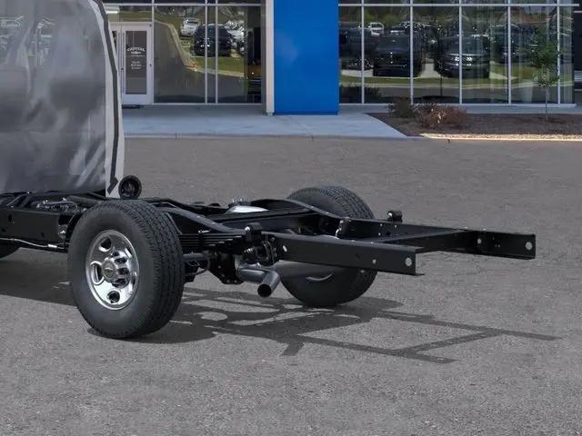 2025 Chevrolet Express Cutaway Work Van