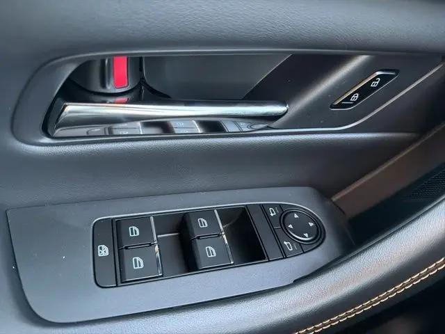 2026 Mazda X-90 3.3 Turbo Preferred