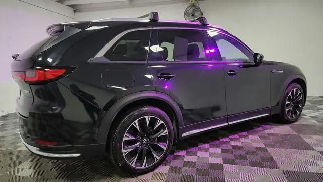 2024 Mazda X-90 Premium Plus