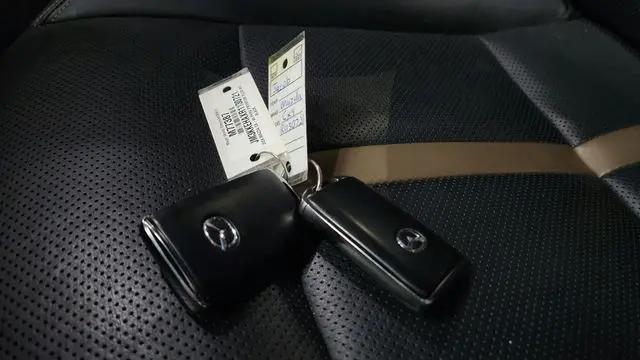 2024 Mazda X-90 Premium Plus