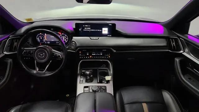 2024 Mazda X-90 Premium Plus