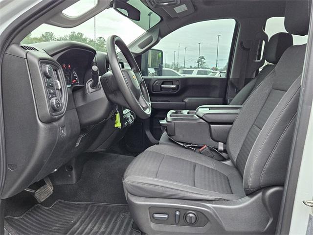 2022 Chevrolet Silverado 2500HD 4WD Crew Cab Standard Bed Custom