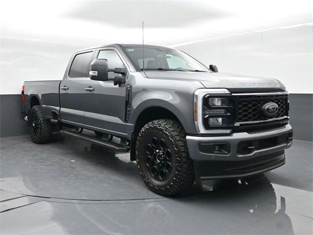 2025 Ford F-350 LARIAT